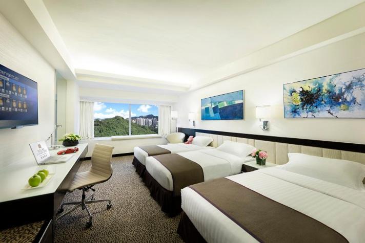 Regal Riverside Hotel Hong Kong Exterior photo