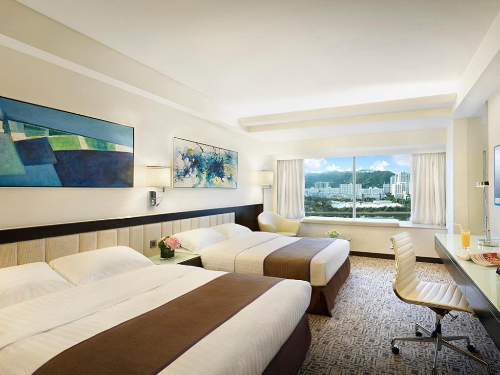 Regal Riverside Hotel Hong Kong Exterior photo